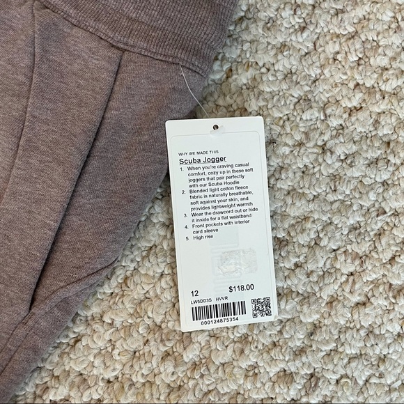 Lululemon Scuba Jogger - Picture 7 of 7